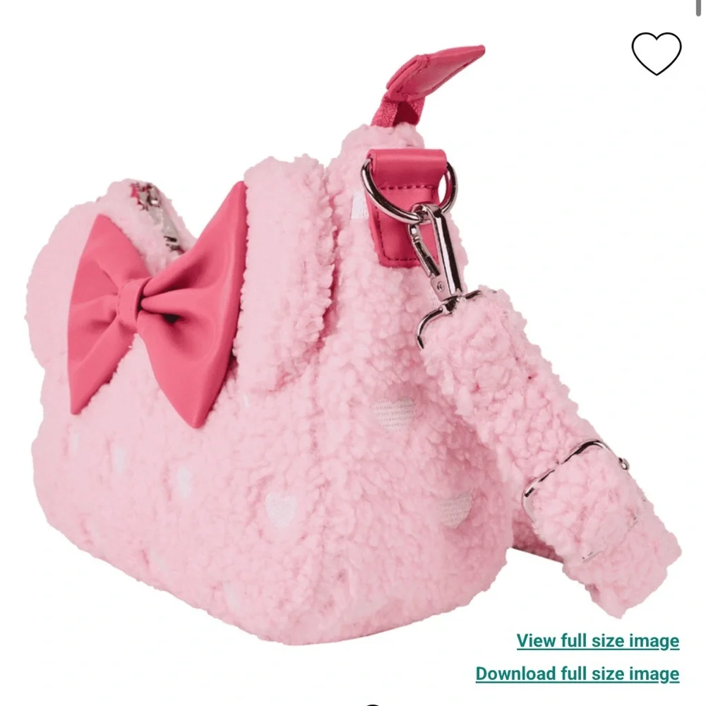 Loungefly Minnie Mouse Exclusive Hearts Strawberry Scented Sherpa Bundle - Picture 7 of 13